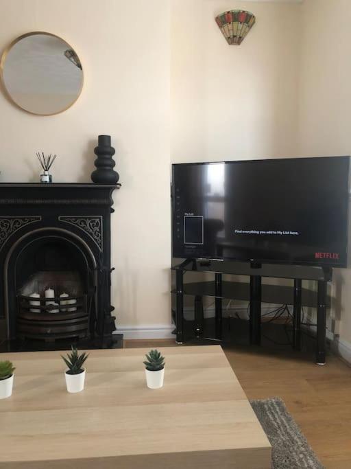 29 Comfort House 2 Bedroom Townhouse With Parking Scunthorpe Eksteriør bilde