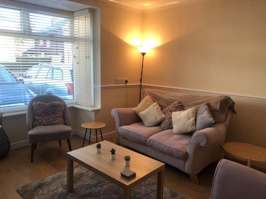 29 Comfort House 2 Bedroom Townhouse With Parking Scunthorpe Eksteriør bilde
