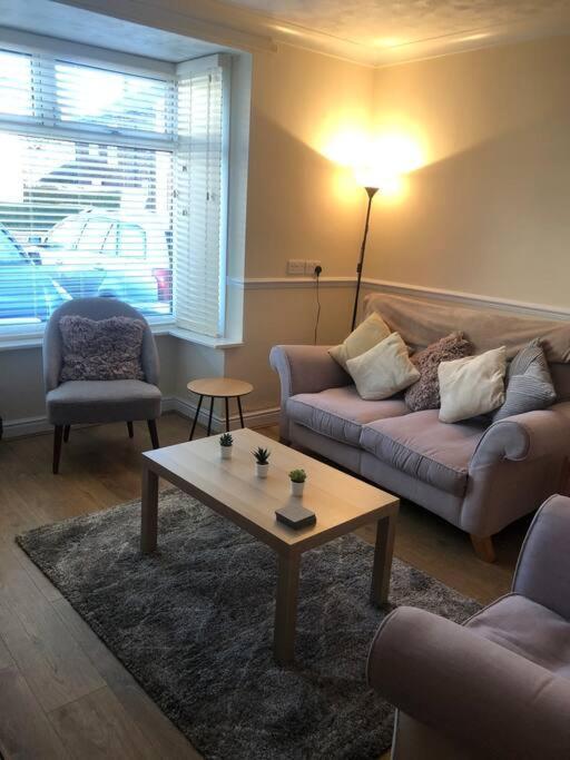29 Comfort House 2 Bedroom Townhouse With Parking Scunthorpe Eksteriør bilde